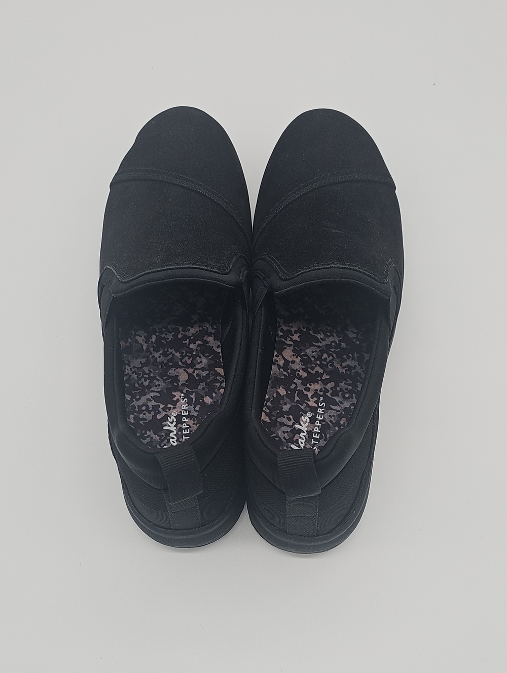 Clarks Women's Black Loafers - Picture 3 of 7